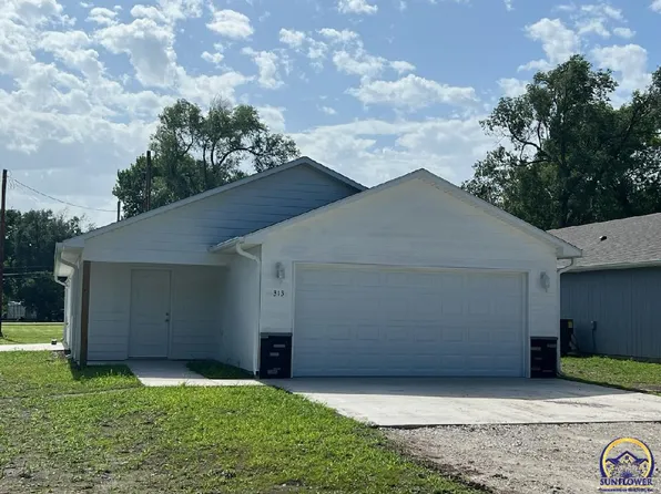 313 S Walnut St, Lebo, KS 66856