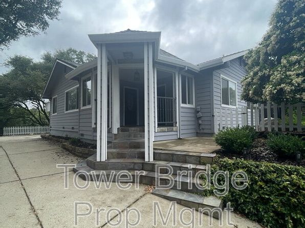 737 Cresta Ct