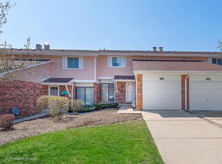 1170 Leicester Ct, Wheaton, IL 60189