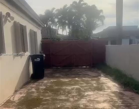 5th image of 509 SW 87th Pl