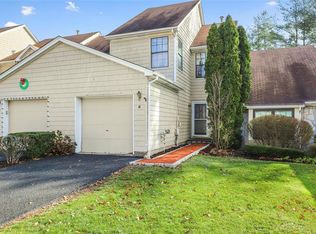 4 Penelope Ct, Mahopac, NY 10541