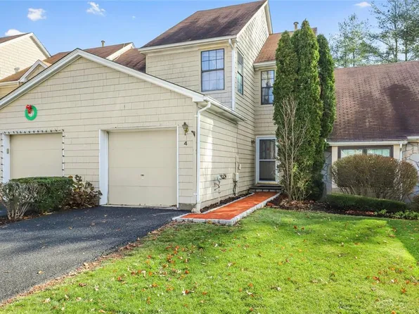 4 Penelope Court, Mahopac, NY 10541