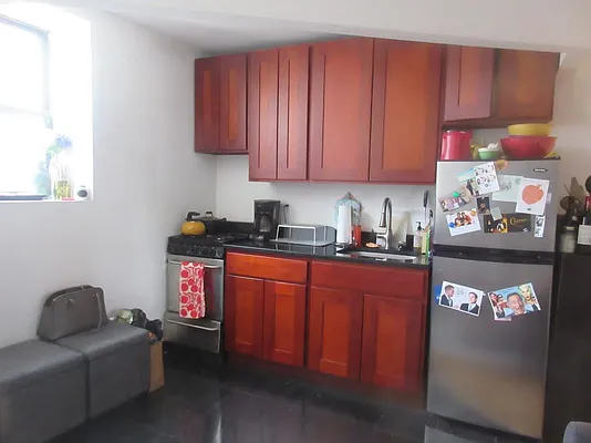 Rented by Mdrn Residential | media 18
