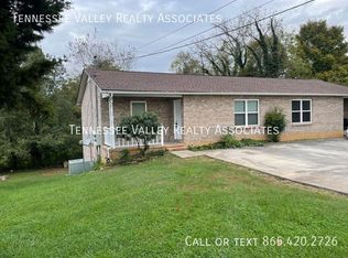 900 Kirk Ave #A, Lenoir City, TN 37771