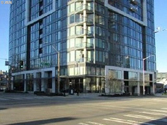 1st image of 2510 6th Ave #2309