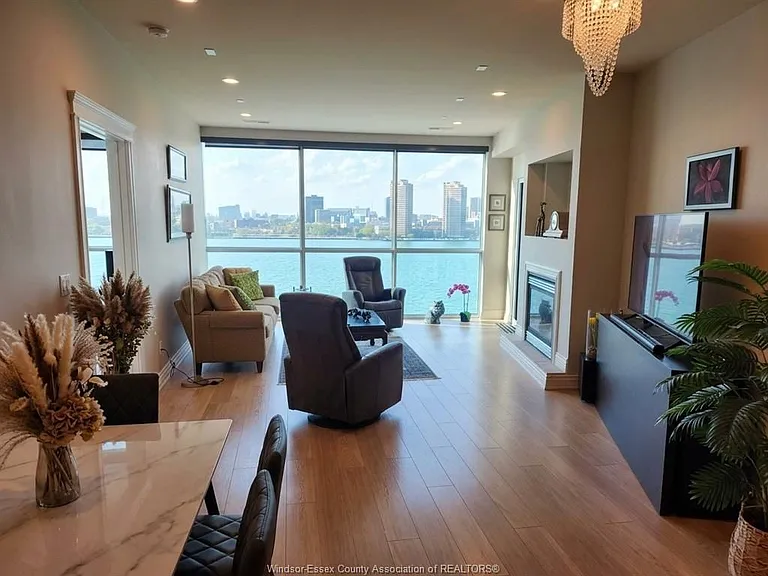 1225 Riverside Dr E #705 — Photo 3