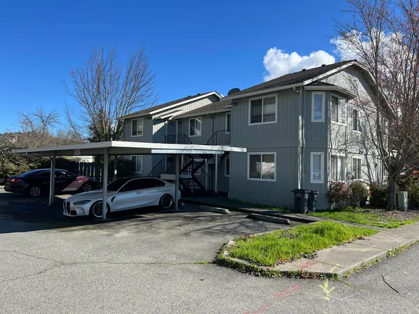 1916 NE Fairview Ave, Grants Pass, OR 97526