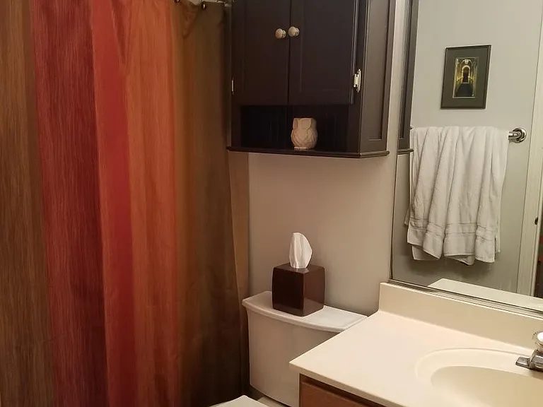 311 Windsor Ct #B — Photo 9