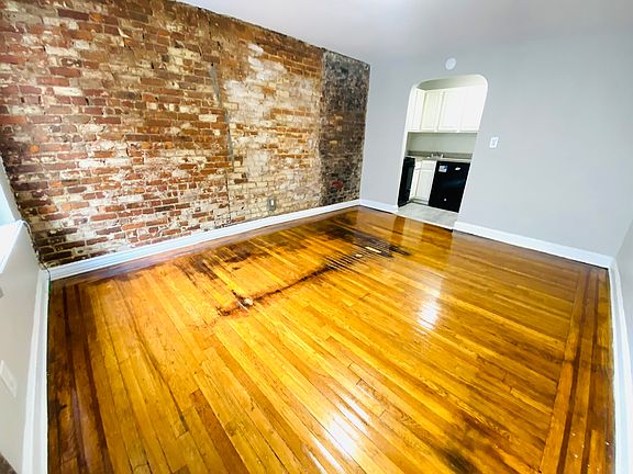 2nd image of 128 Saint Marks Pl #A3