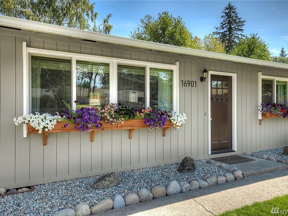 1st image of 16901 8th Ave E