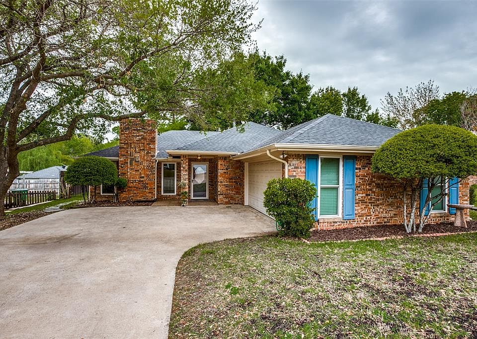 1st image of 106 Forest Ln