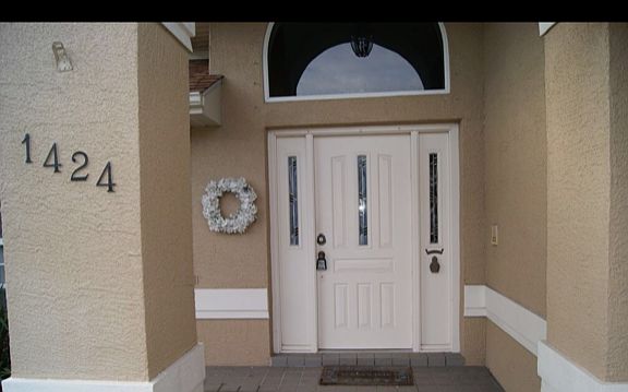 2nd image of 1424 Overland Dr