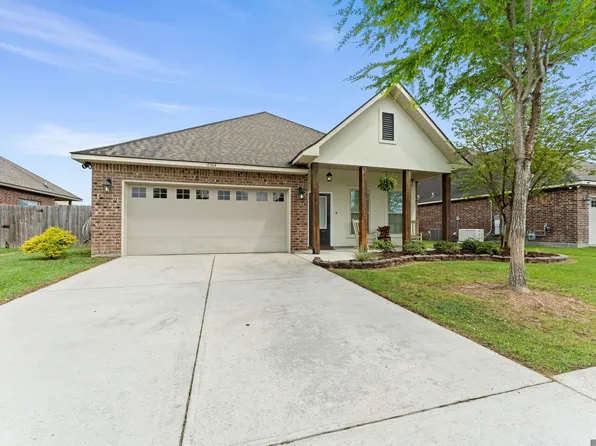 18304 Crows Nest Dr, Prairieville, LA 70769