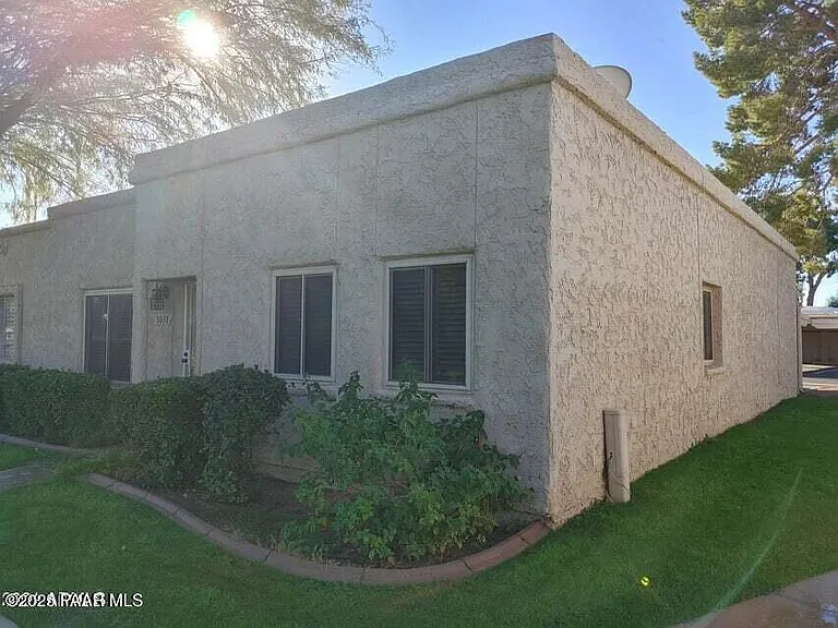 5031 N 81st St — Photo 3