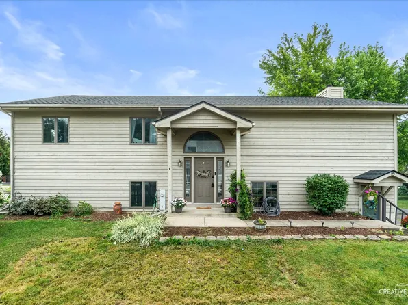 1337 Mabel Ln, Sandwich, IL 60548