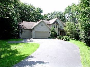 2nd image of 3 Bingham Wood