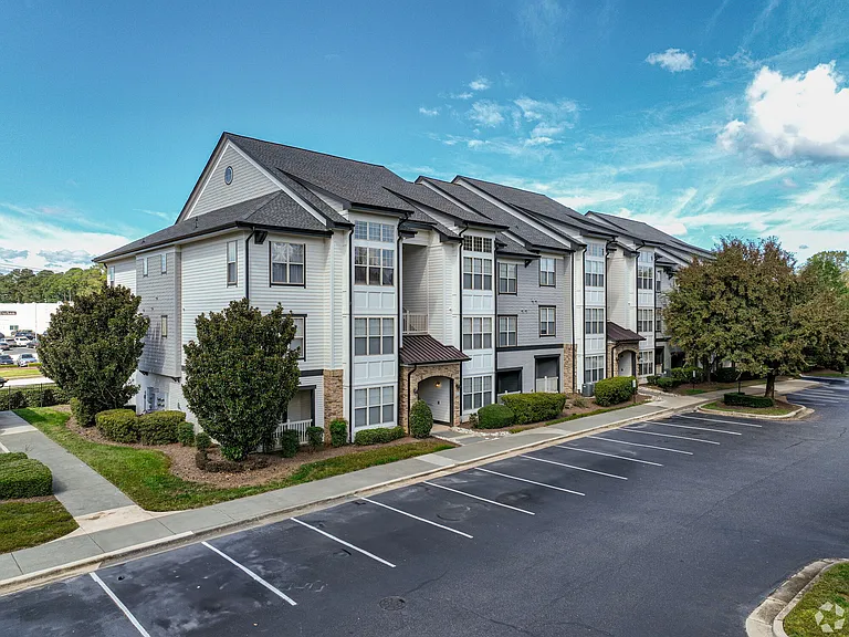 Southpoint Village — Photo 19