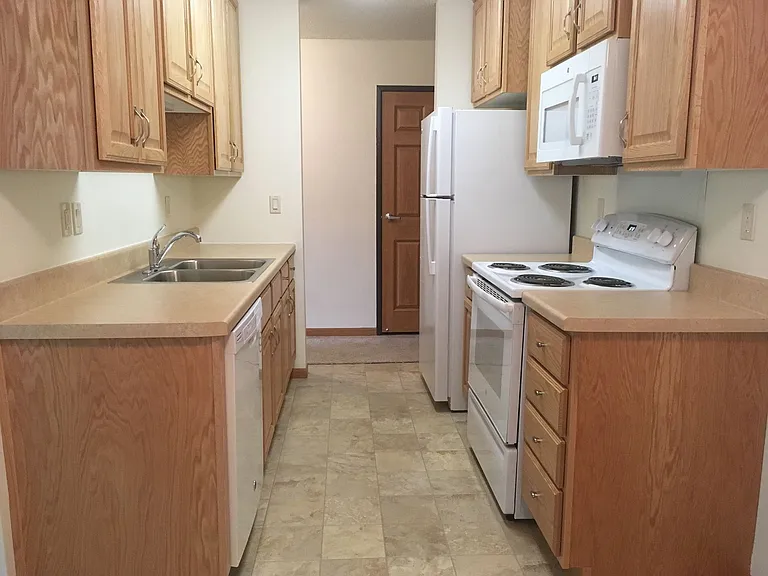 1120 Barrette St — Photo 11