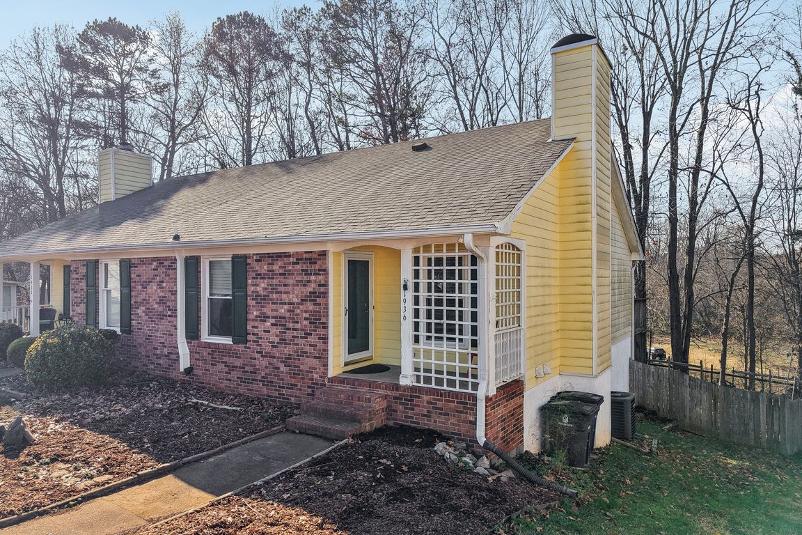 Lantana Dr-S0412-045.jpg