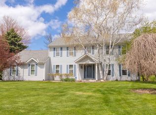 20850 Vincent Dr, Brookfield, WI 53045