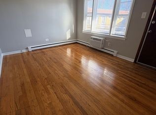 6933 Stanley Ave #SB-18, Berwyn, IL 60402