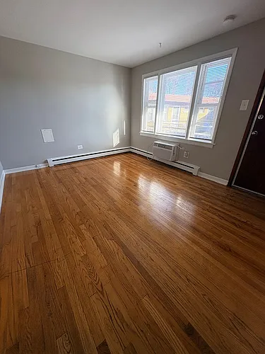 6933 Stanley Ave Photo 1