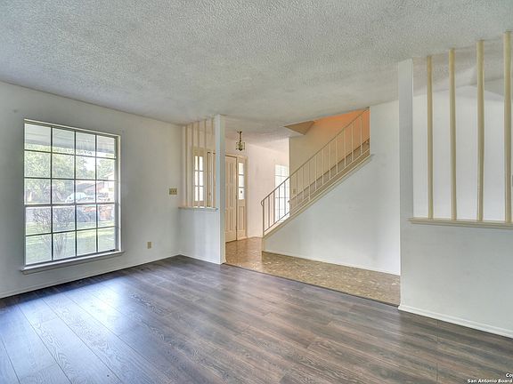 4th image of 7010 Glen Cliff Dr