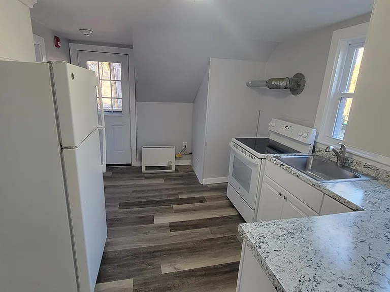 44 Winter St #2 — Photo 3