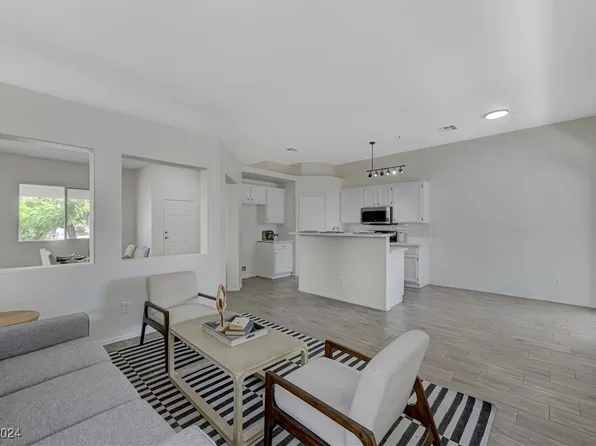 5241 Clinging Vine St, North Las Vegas, NV 89031