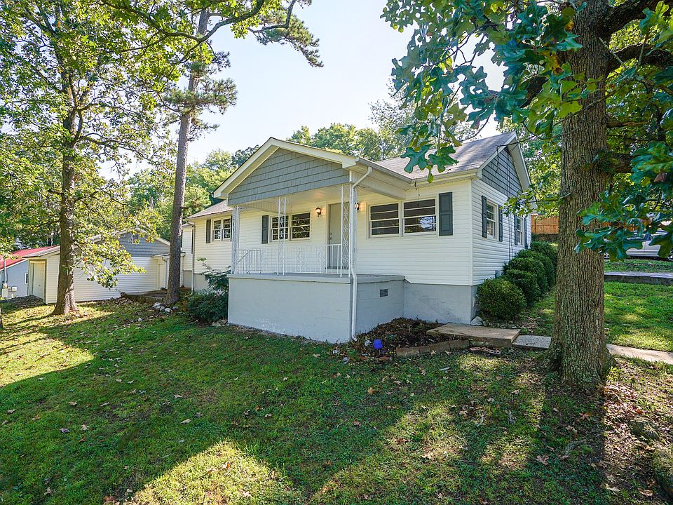 1st image of 7009 Greenway Dr