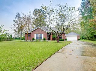 49 Wind River Dr, Conroe, TX 77384