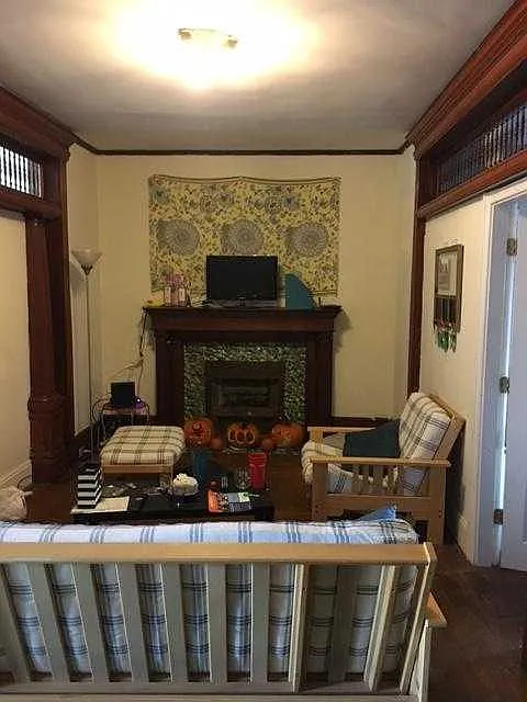 4 bed, $5,000 — Photo 3