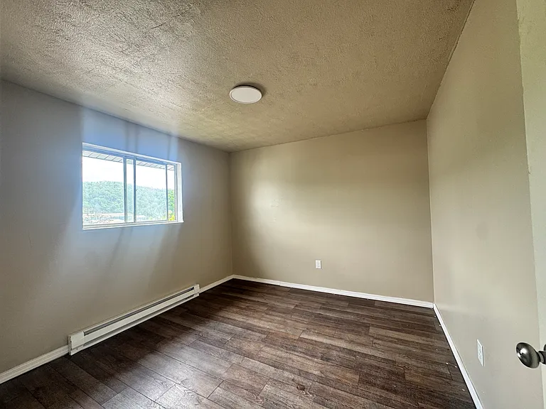 202 Meldon Ave #4 — Photo 4
