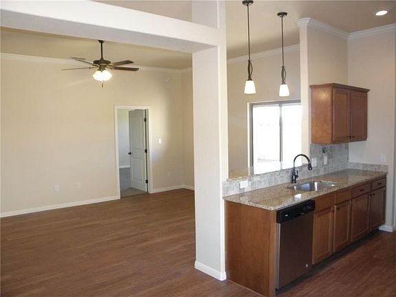 3rd image of 6834 Jennings Dr