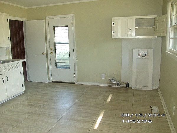 2nd image of 4355 Summerhill Dr