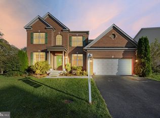 4813 Clarendon Dr, Frederick, MD 21703