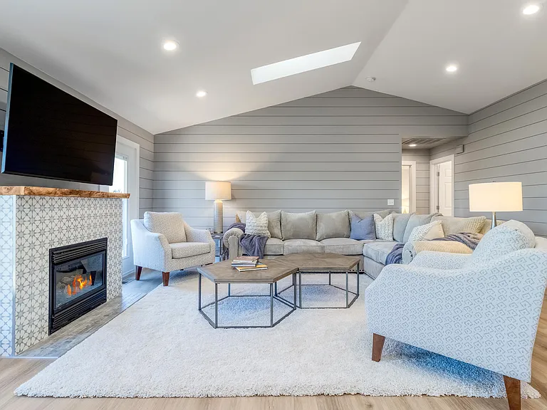 1168 SE Sentry Dr — Photo 17