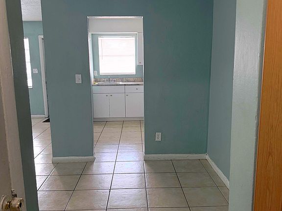 4th image of 3701 SW 59th Ter