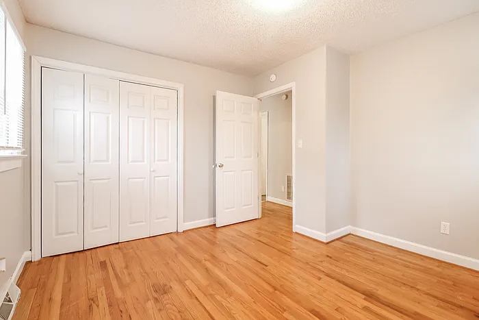 242 Pearson Rd — Photo 7