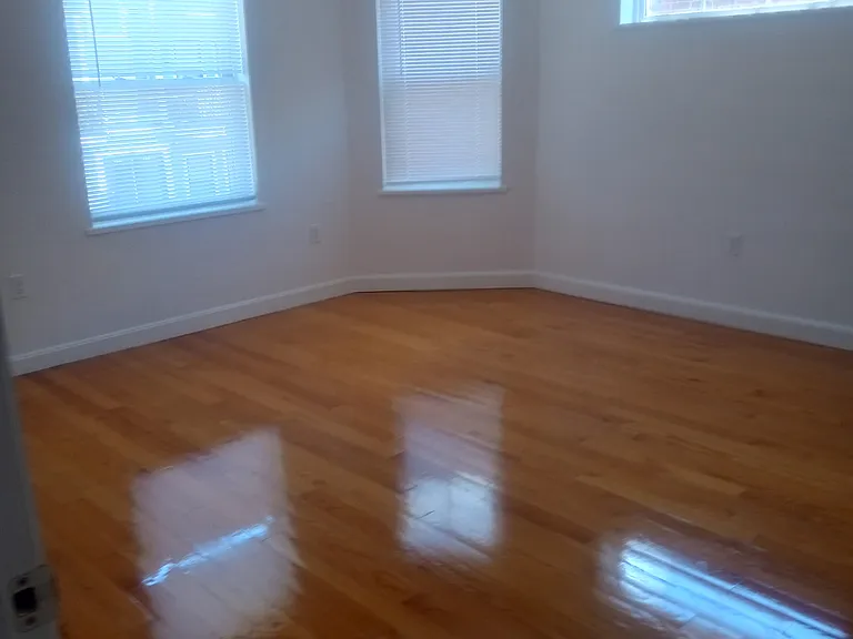 411 Shirley St #2 — Photo 8