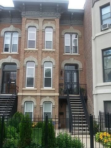 1st image of 622 E Oakwood Blvd
