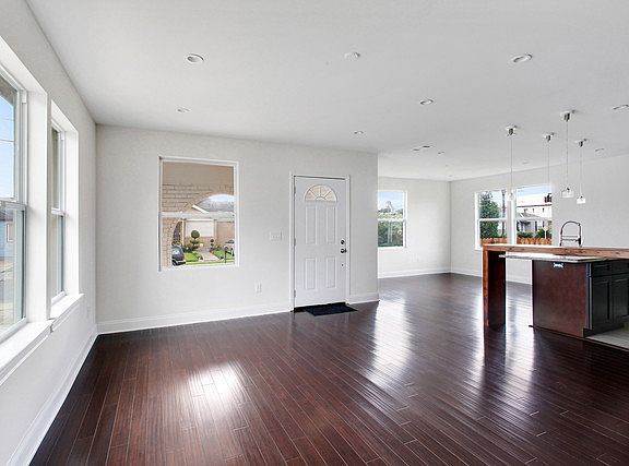 5th image of 5510 Lafaye St