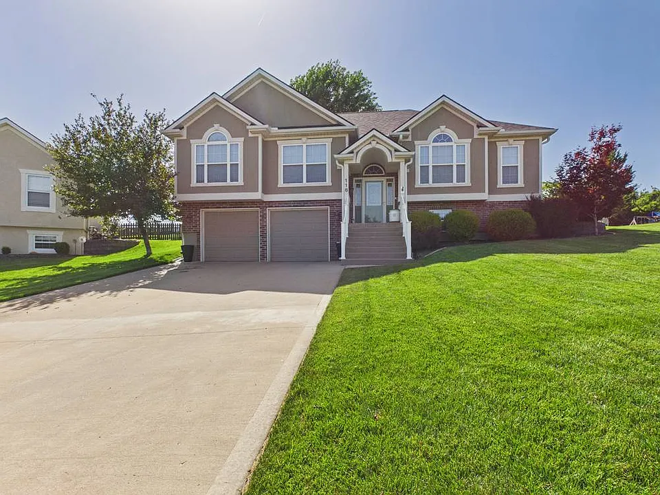 116 Deerfield Dr