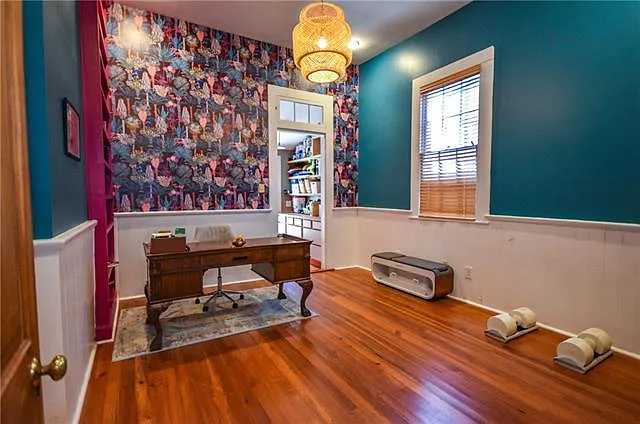 4427 Annunciation St — Photo 25