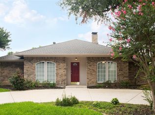 6012 Daven Oaks Dr, Dallas, TX 75248