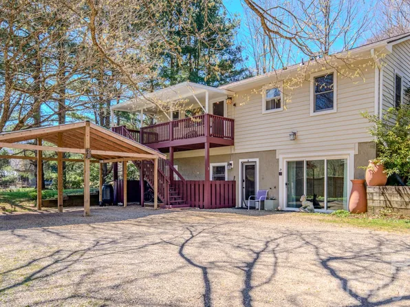 3 Taproot Trl, Barnardsville, NC 28709