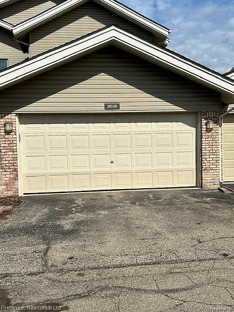 1st image of 21038 Boulder Cir