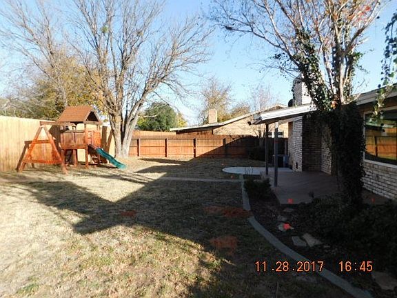 3rd image of 2106 NW Avenue C