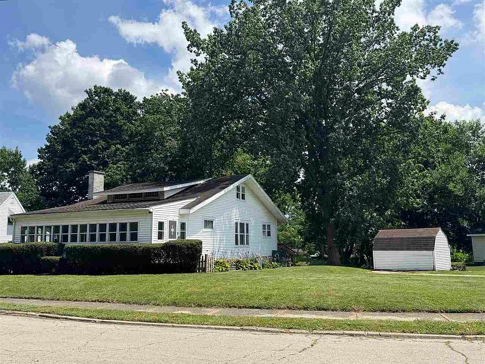 1st image of 427 Sedgwick Pl