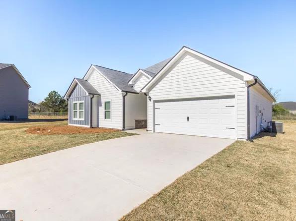 104 Bulloch Ct, Byron, GA 31008
